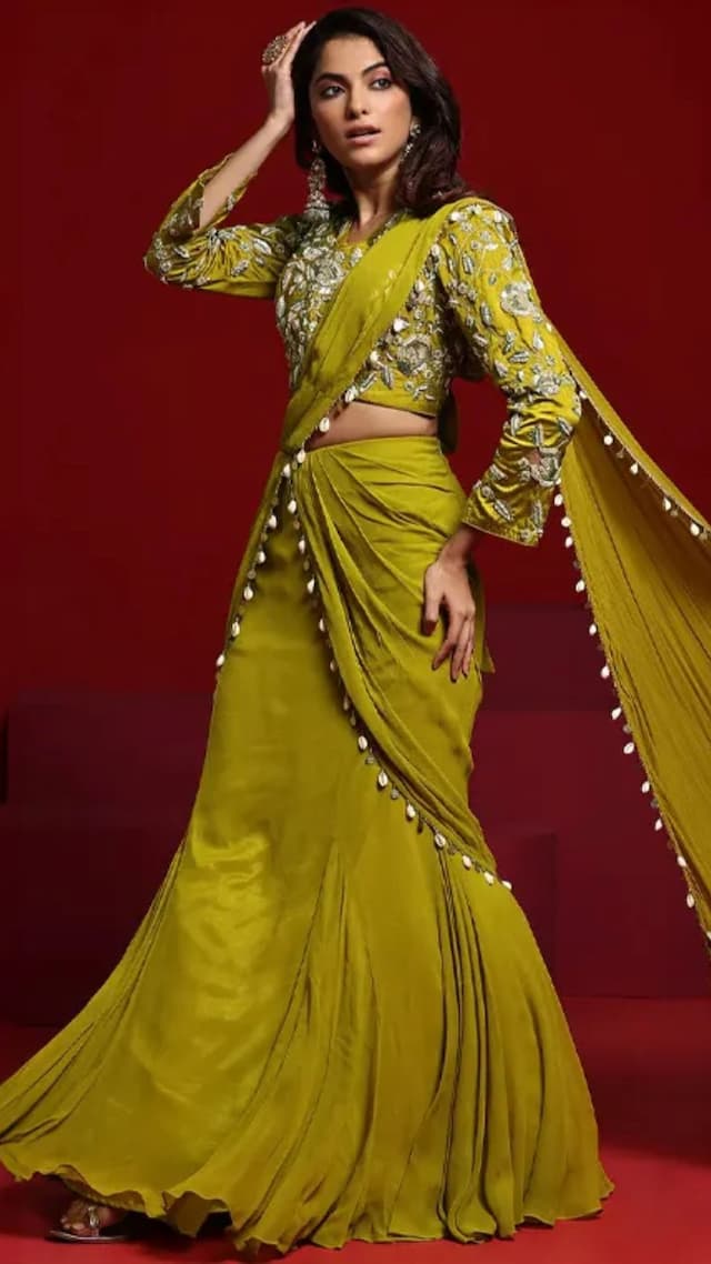 Modernizing Sarees: Where Tradition Meets Trend
