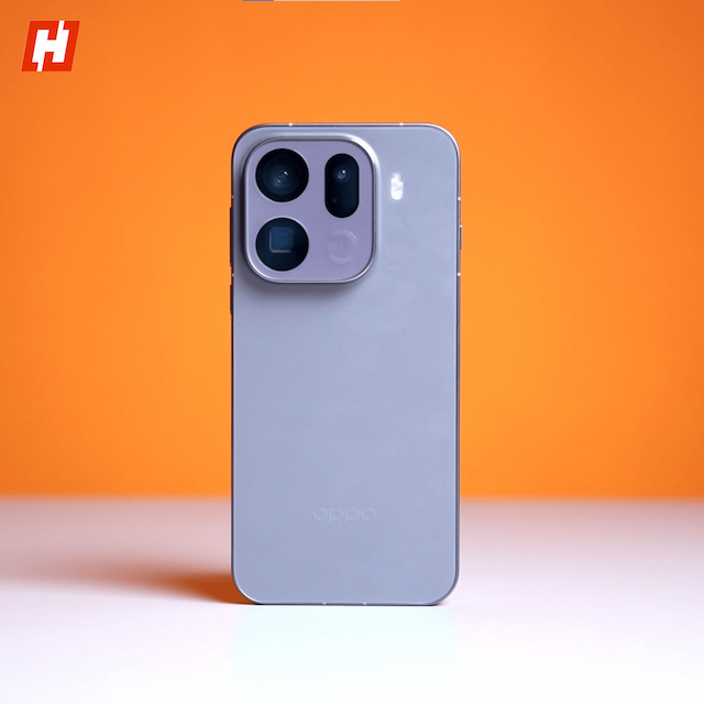 Oppo Find X9 Pro first impressions & unboxing: The 200MP camera god! Oppo Find X9 Pro first impressions & unboxing: The 200MP camera god!